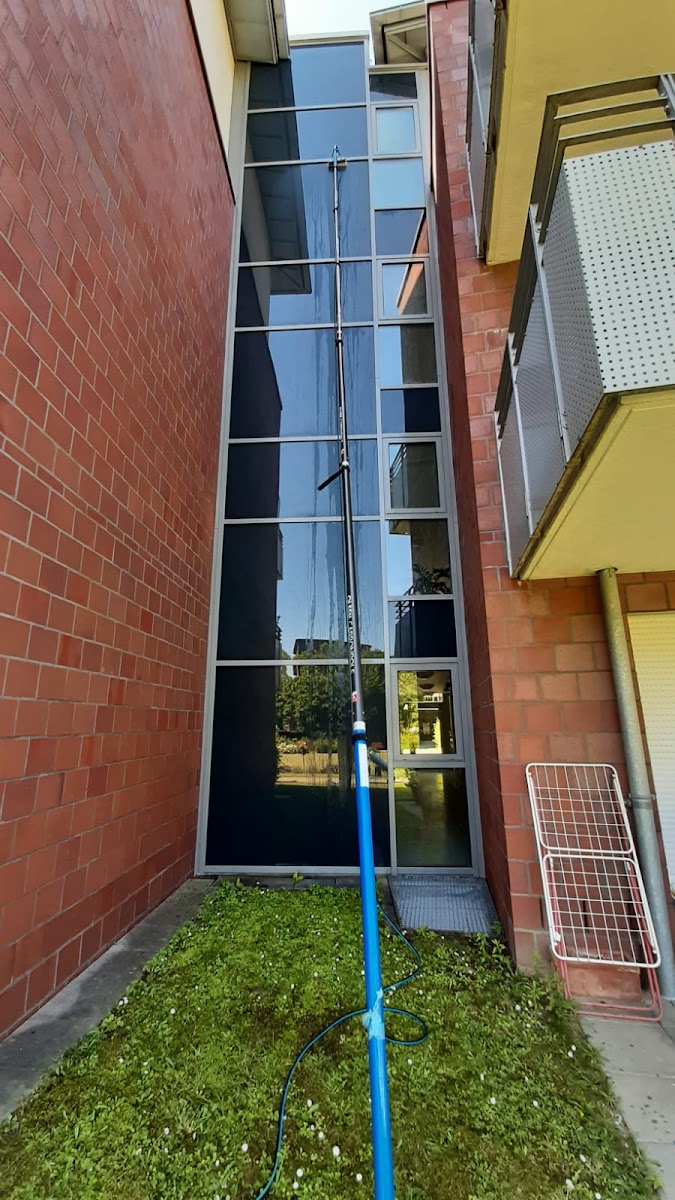 HN Glas und Gebäudereinigung Lindenstr 210. Mönchengladbach